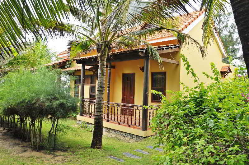 Sandhills Beach Resort & Spa