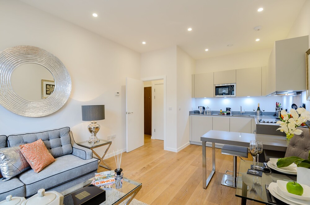 Lak Serviced Apartments