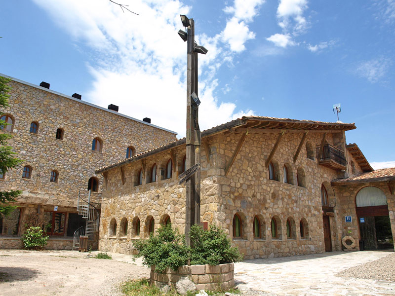 El Jou Hotel