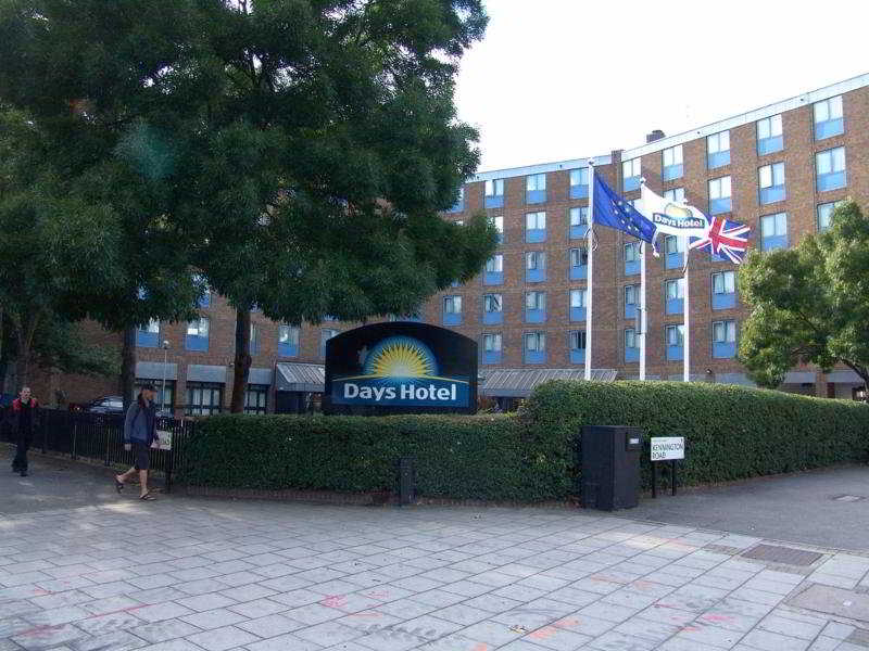 Waterloo Hub Hotel & Suites