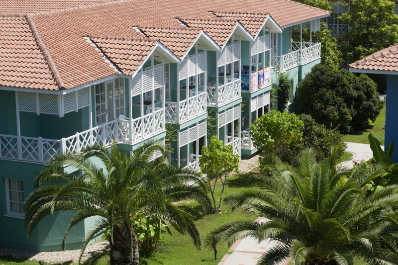 Euphoria Palm Beach Resort