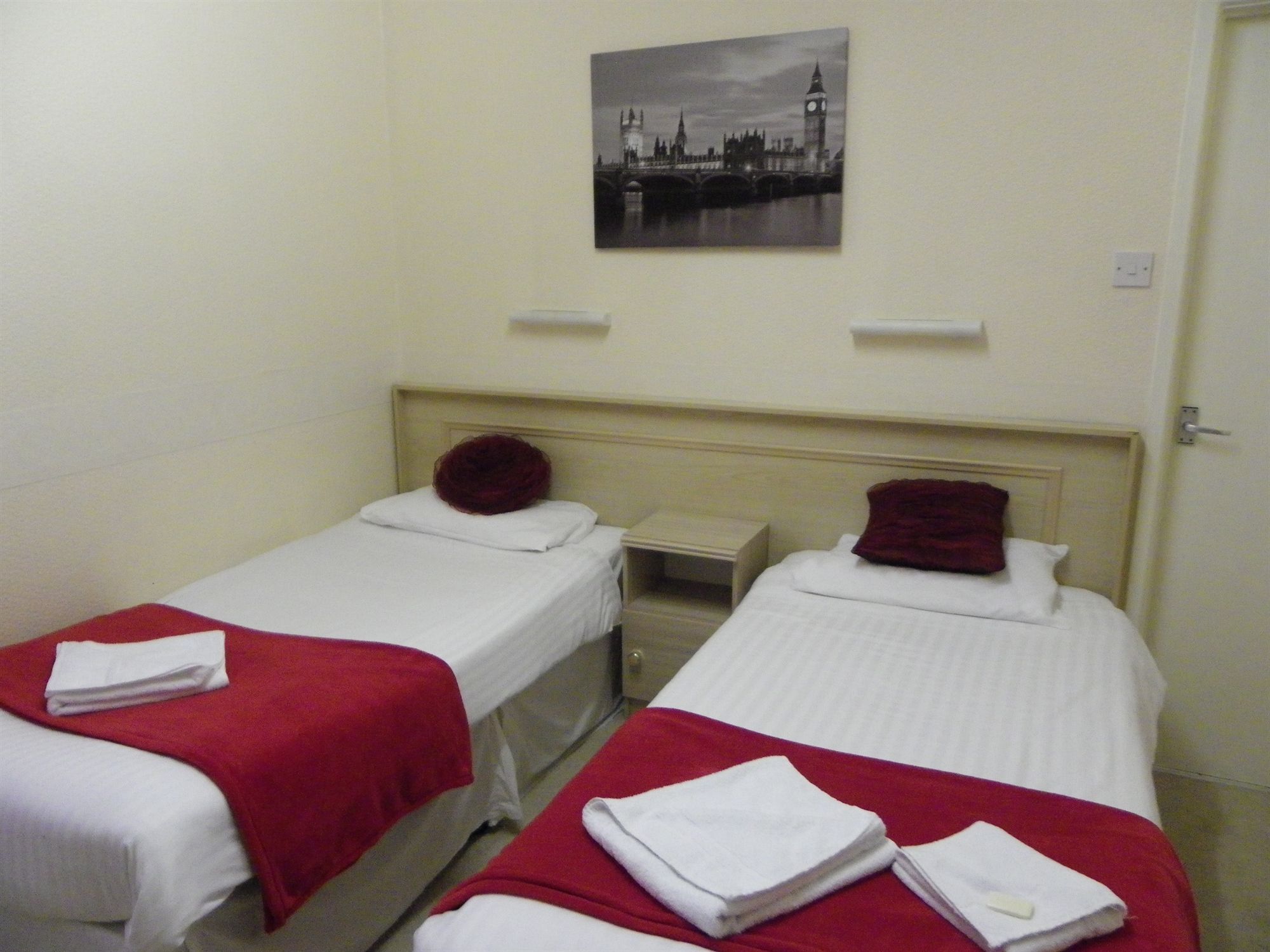 The New Oxford Hotel