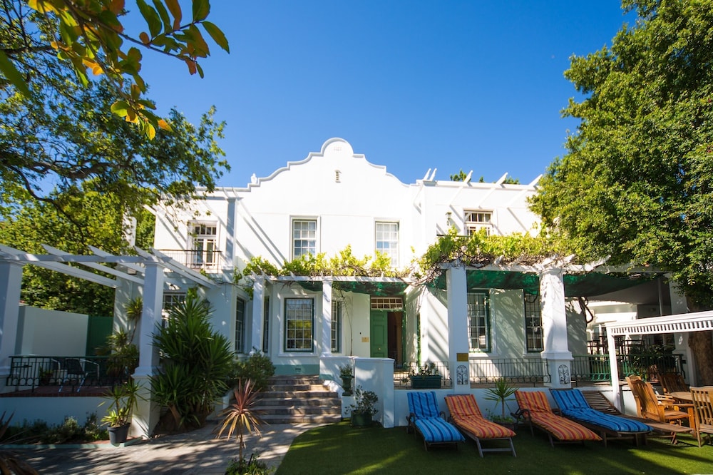 Mountain Manor Guest House