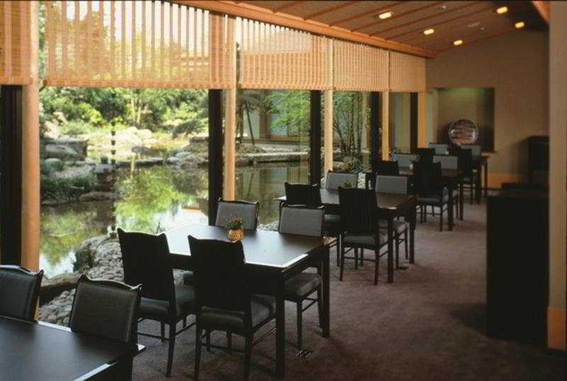 Royal Park Hotel