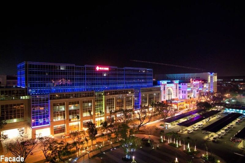 Maxims Hotel