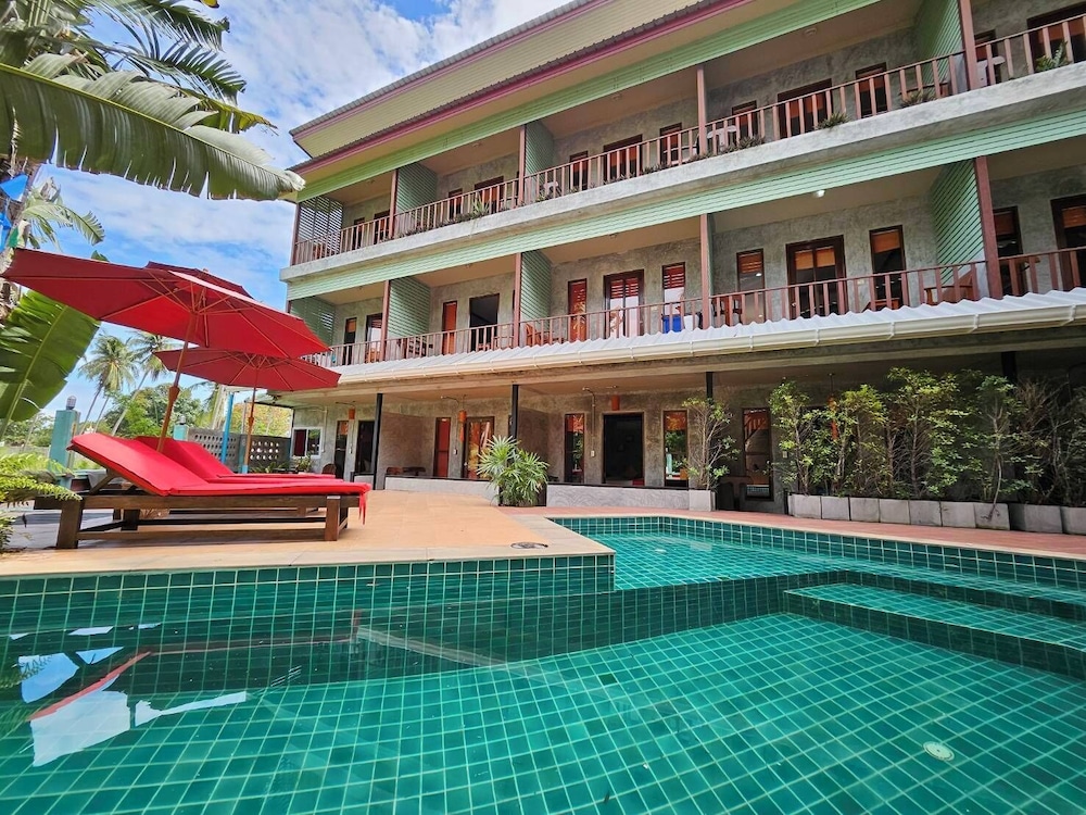 Mad Monkey Koh Phangan