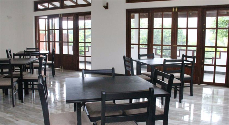 Lizzie Villa Guest House