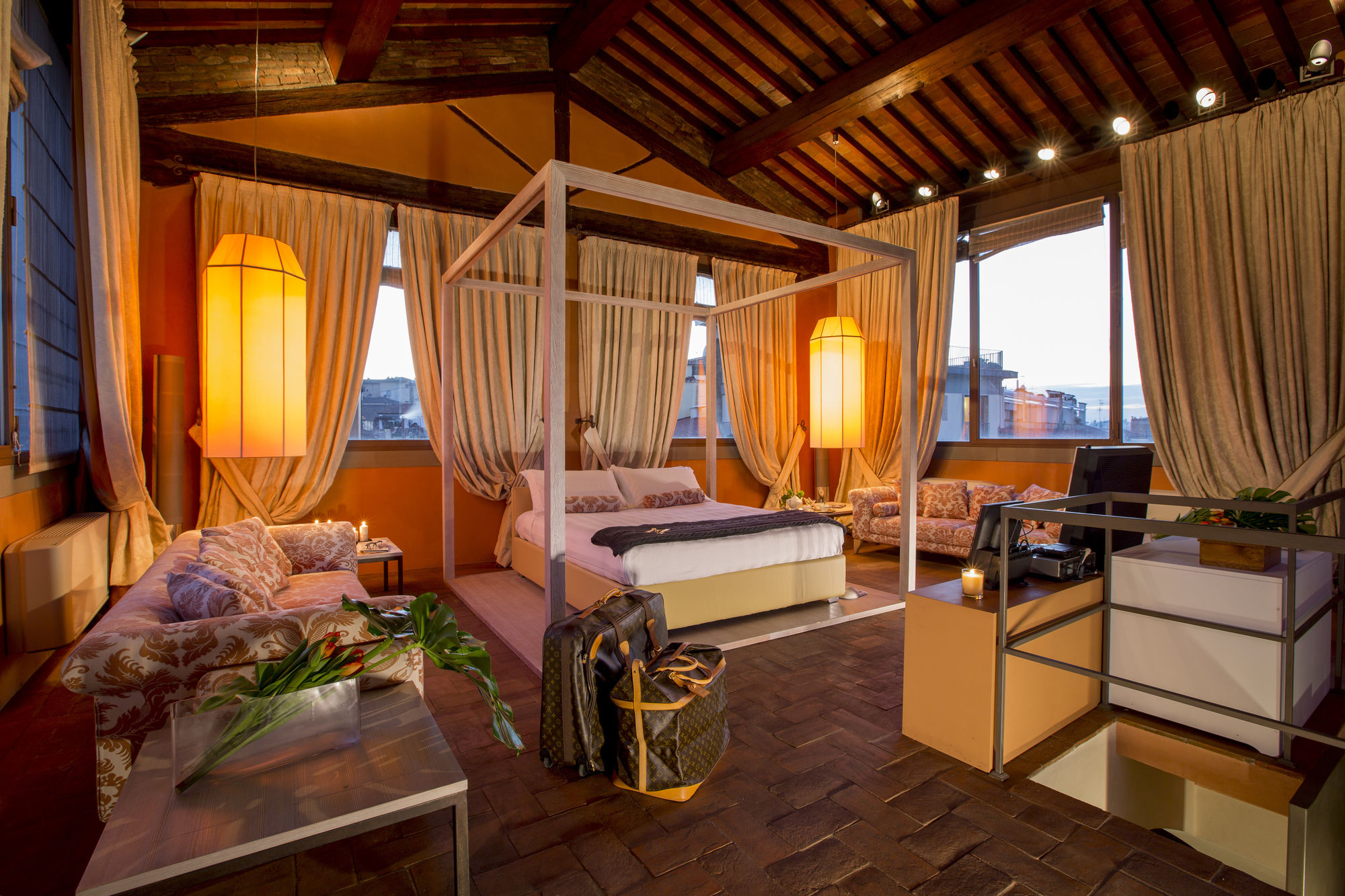 Casa De Huespedes Torre Mannelli Suites