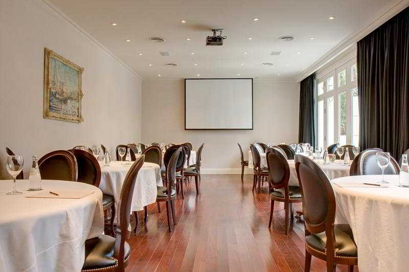 Sainte Jeanne Boutique & Spa