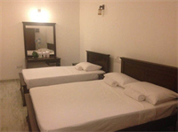Moon Hills Hotel