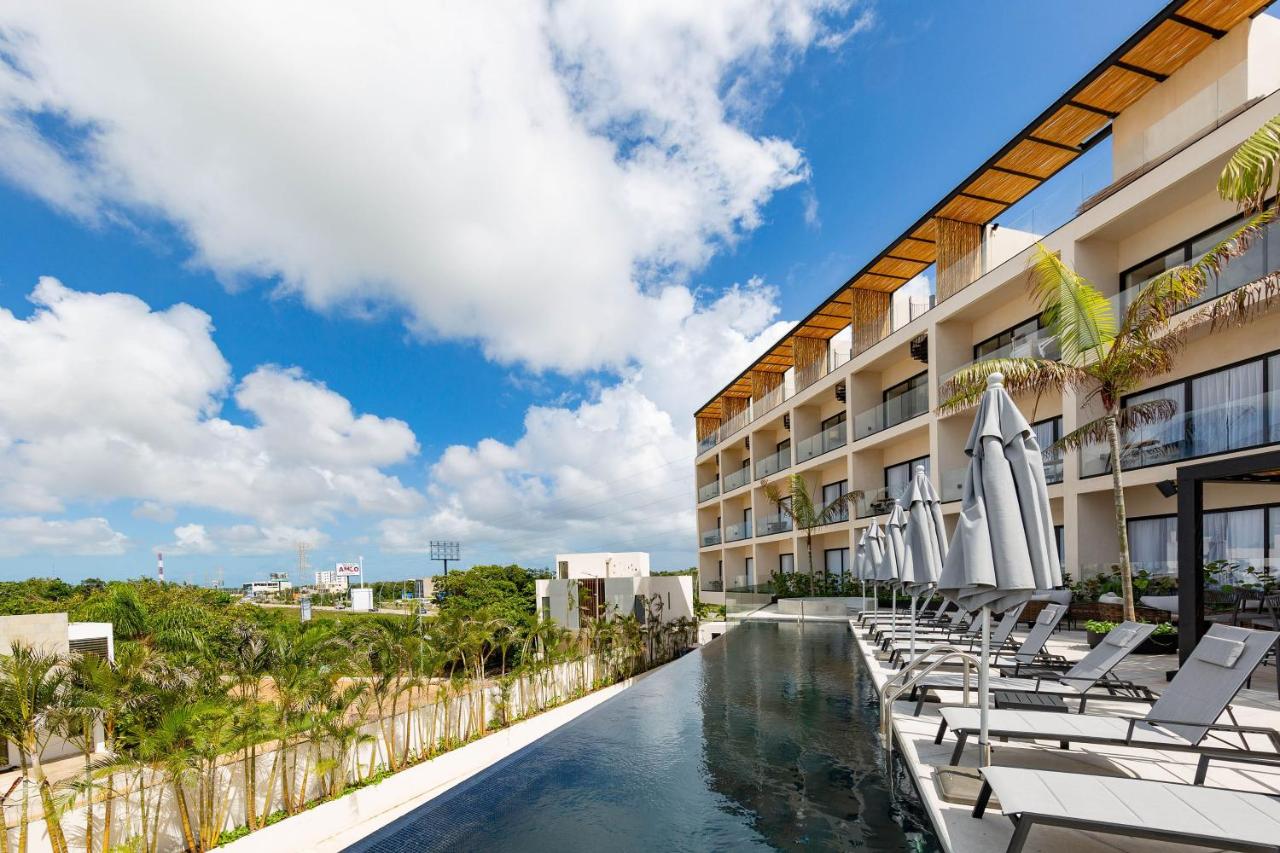 Hive Cancún by G Hoteles