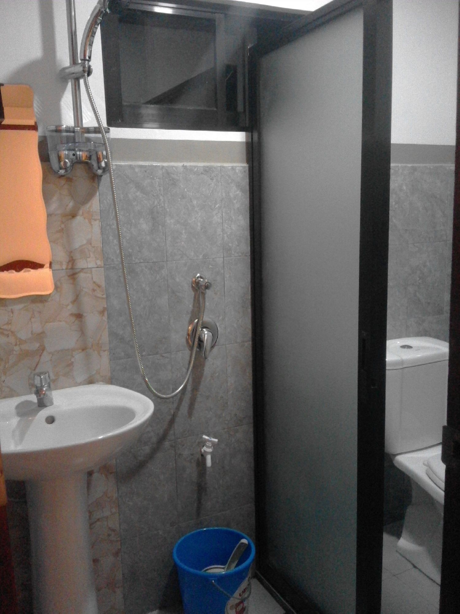 Vali Joe Travel Lodge