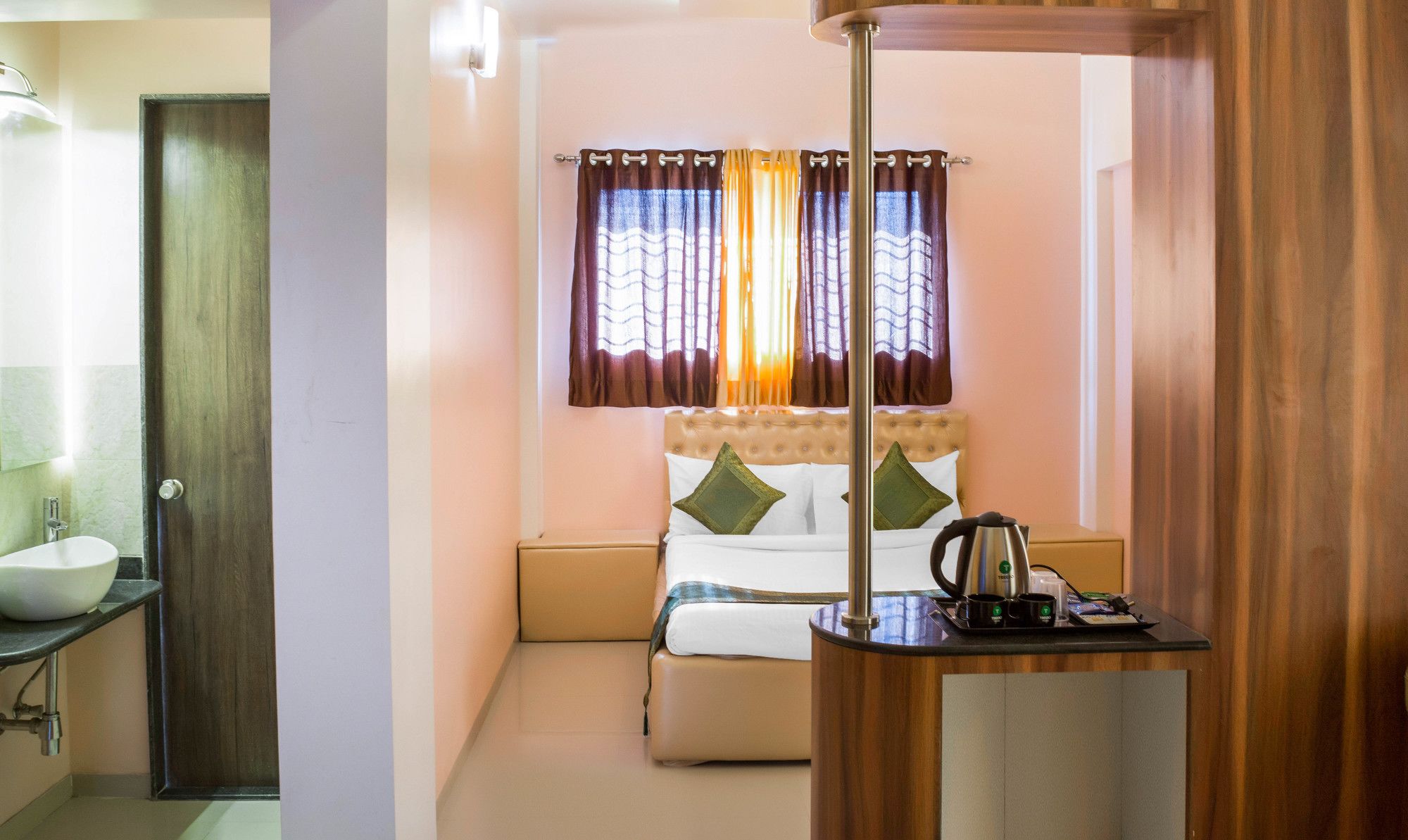 Treebo Naunidh Suites