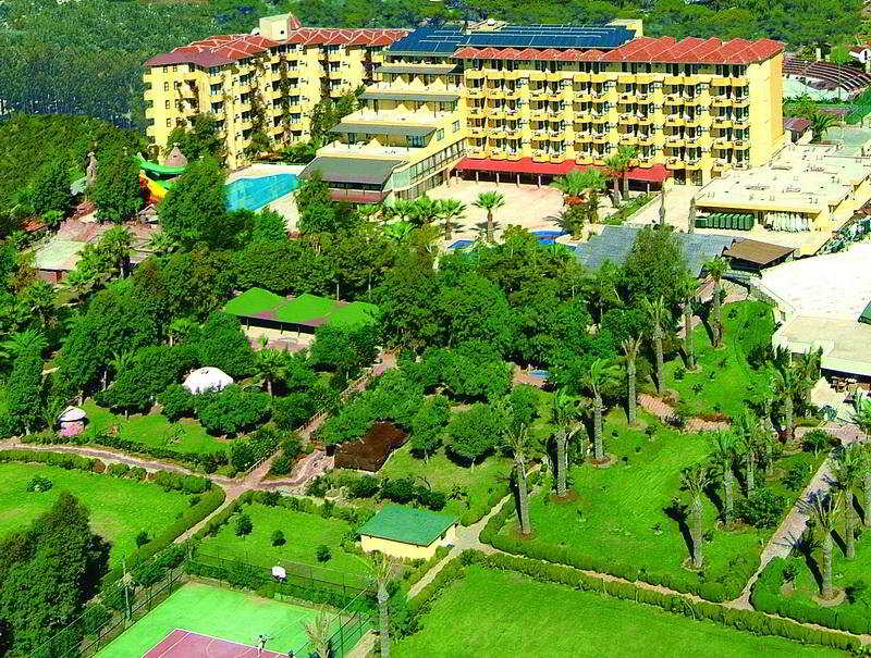 MC Mahberi Beach
