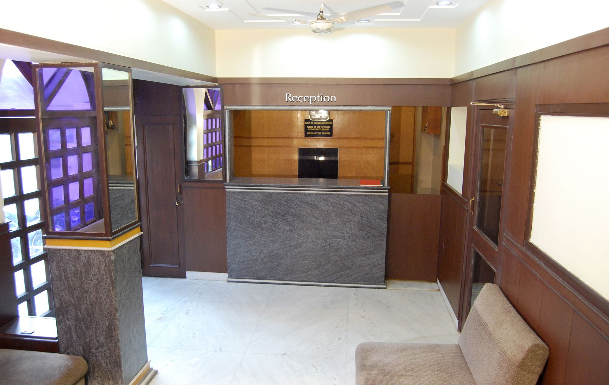 Hotel Raghav Palace