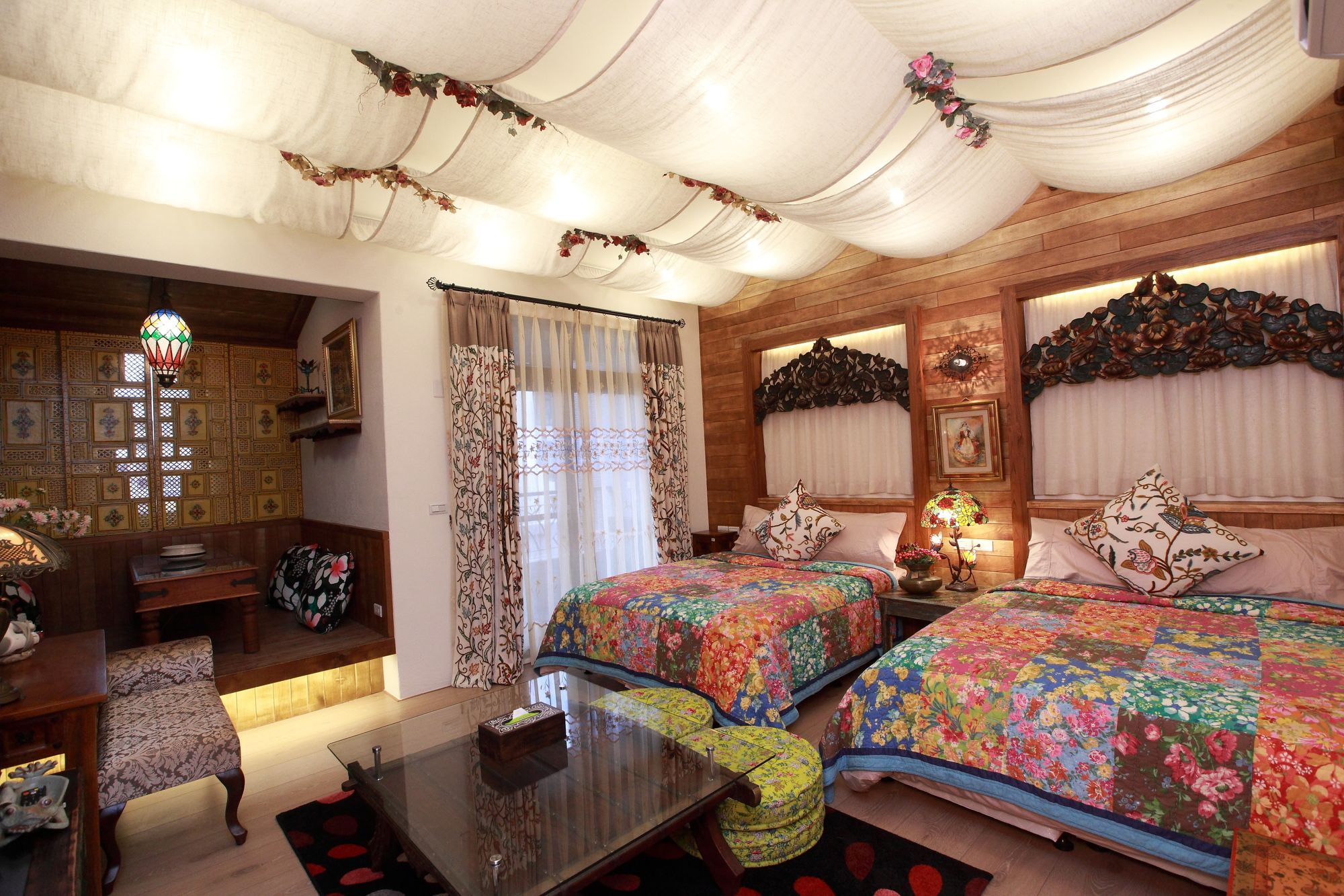 Bear Forest Retro B&B