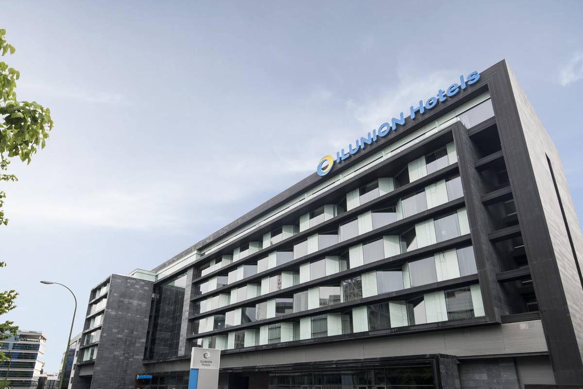 Hotel ILUNION Atrium