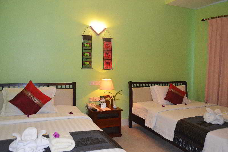 Parklane Hotel