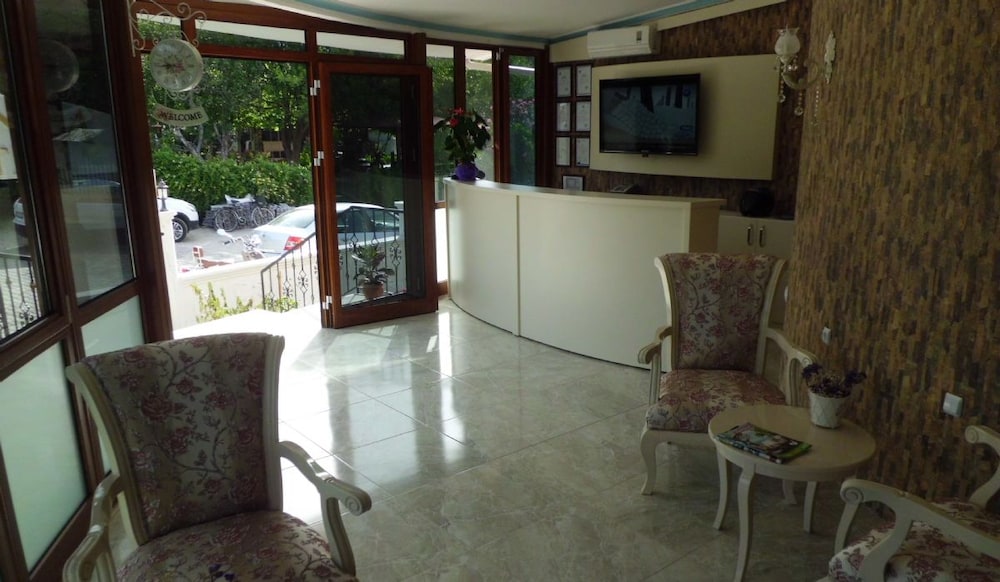 Funda Hotel