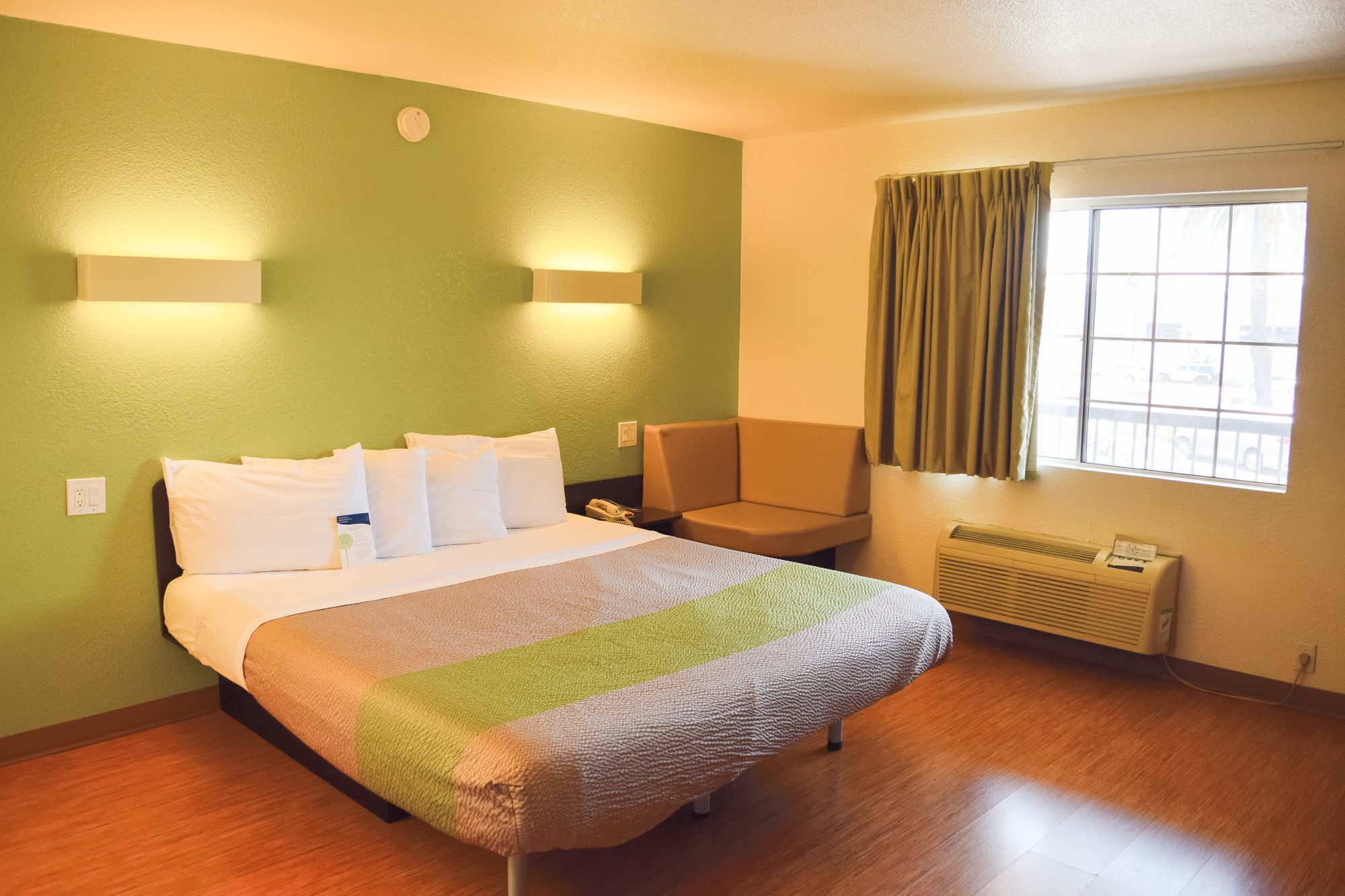 Motel 6 San Diego Airport/Harbor