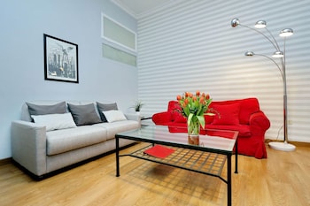 Cozy Tritone - My Extra Home