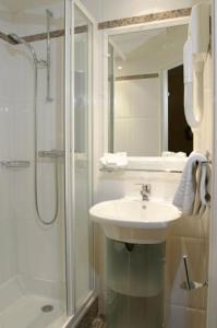 Hotel Pastel Paris