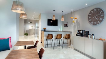 Opera House Valencia B And B