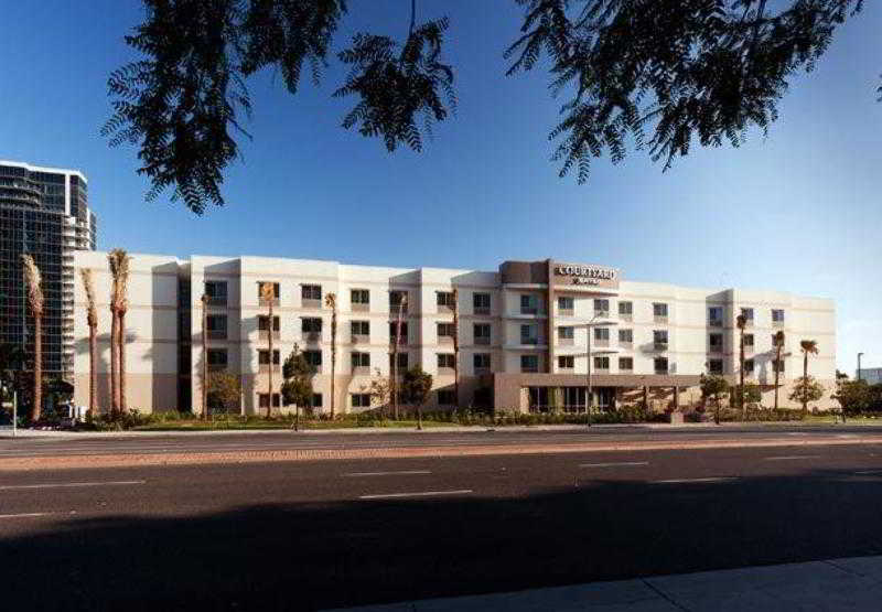 Courtyard Santa Ana Orange County
