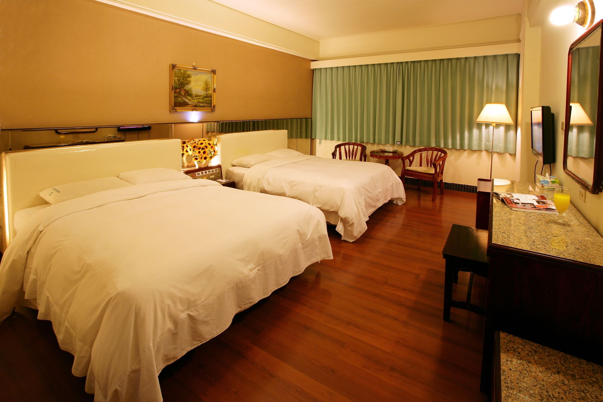 Hotel E Tung