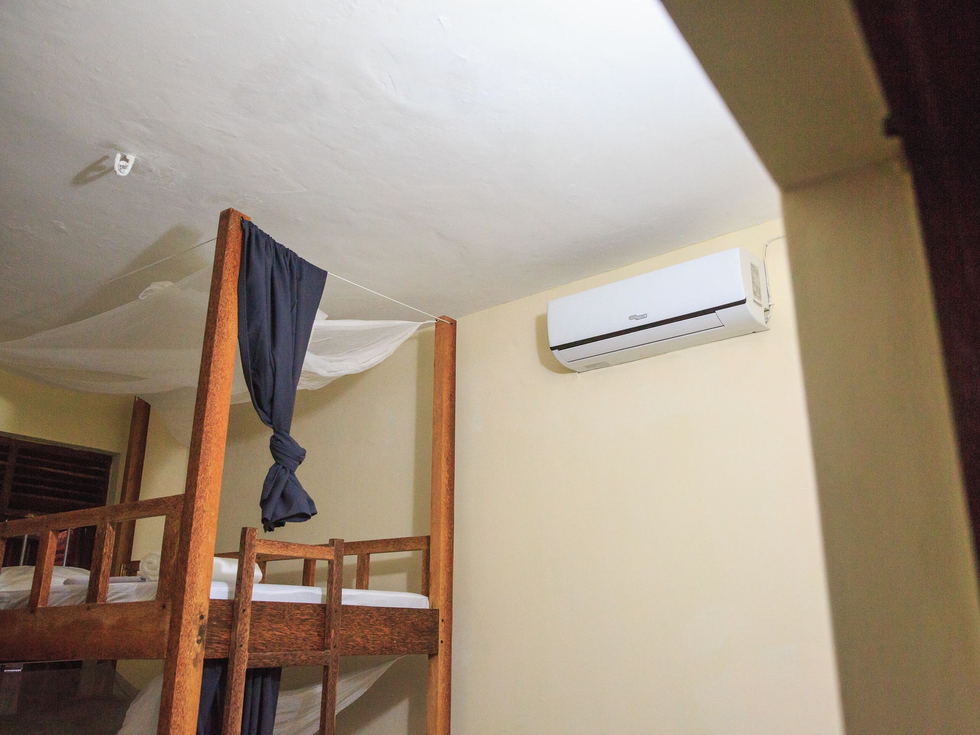 Ten To Ten Stone Town Hostel