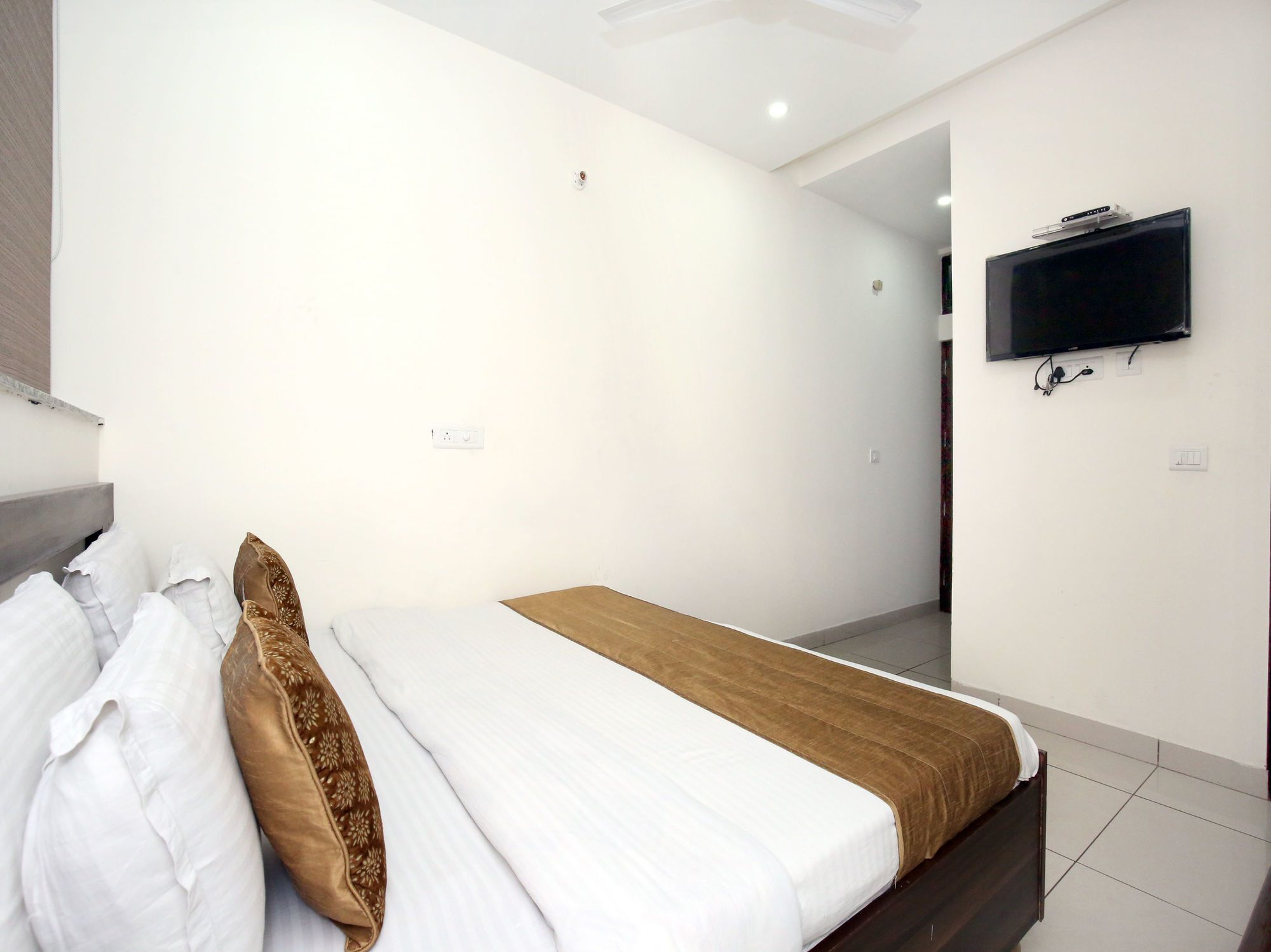 New DK Palace by OYO Rooms