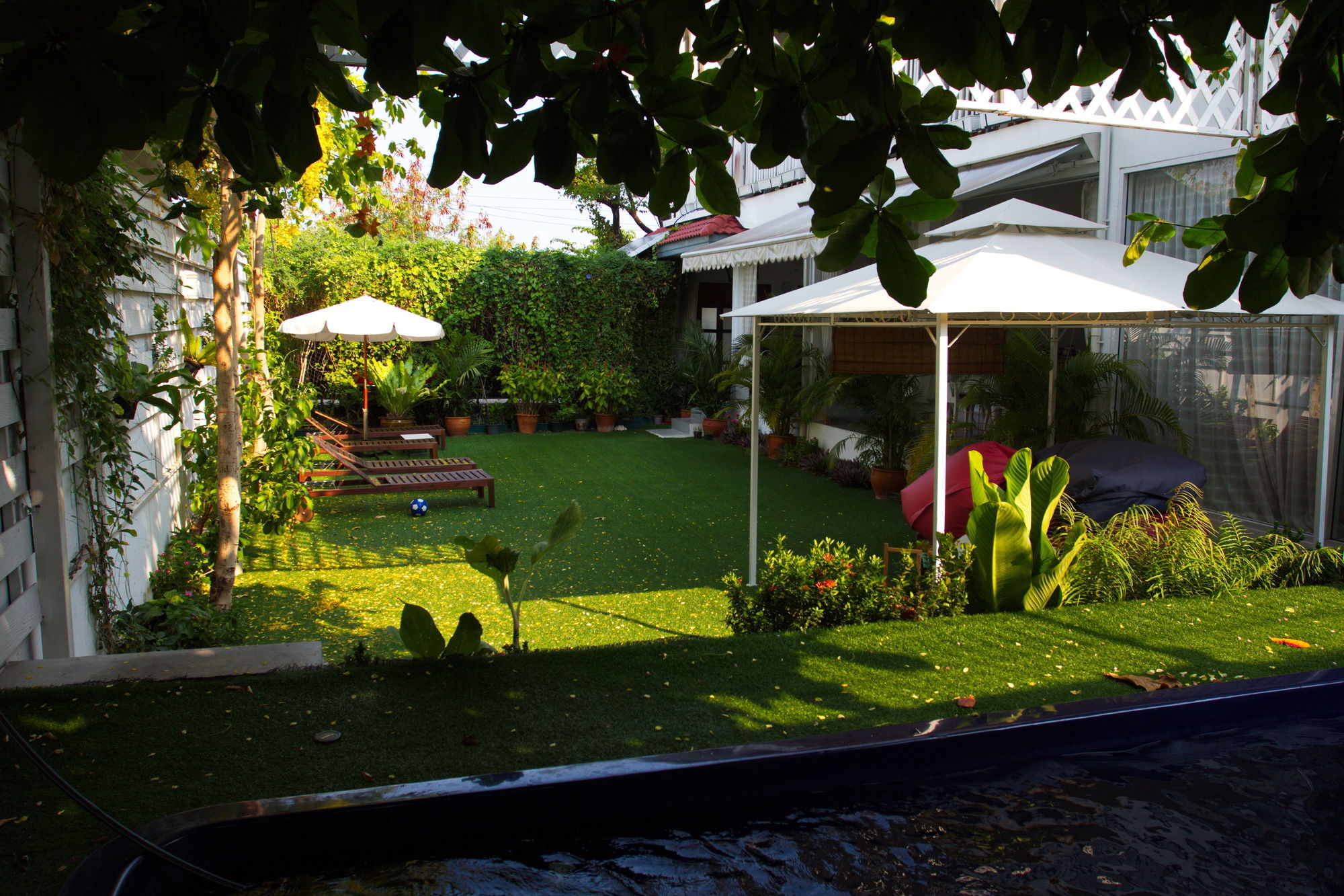 Barefeet Naturist Resort