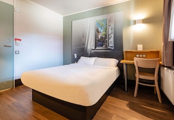 B&B Hotel Grenoble Université 1