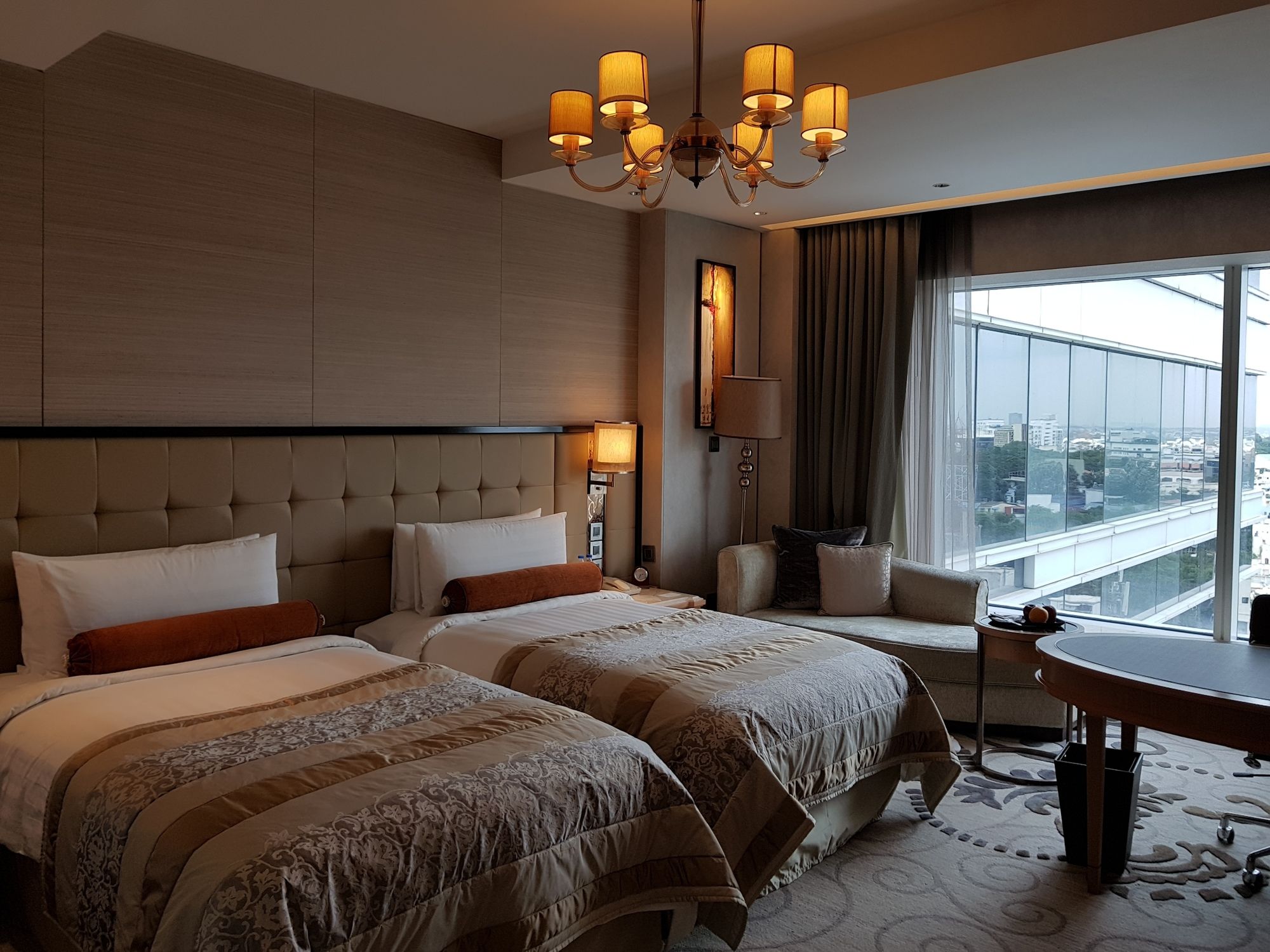 Shangri La Hotel Bengaluru