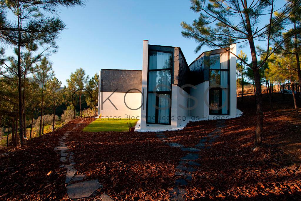 Akassa. Alojamientos Bioclimaticos en las Hurdes