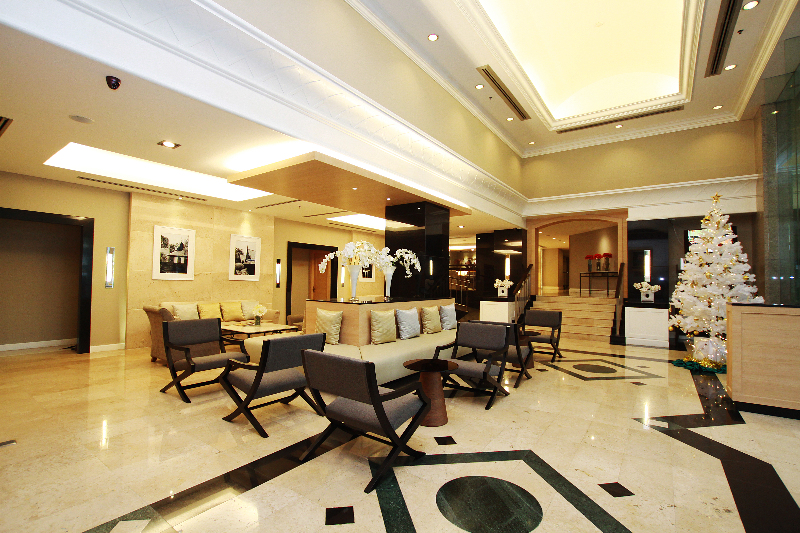 Evergreen Place Siam by UHG