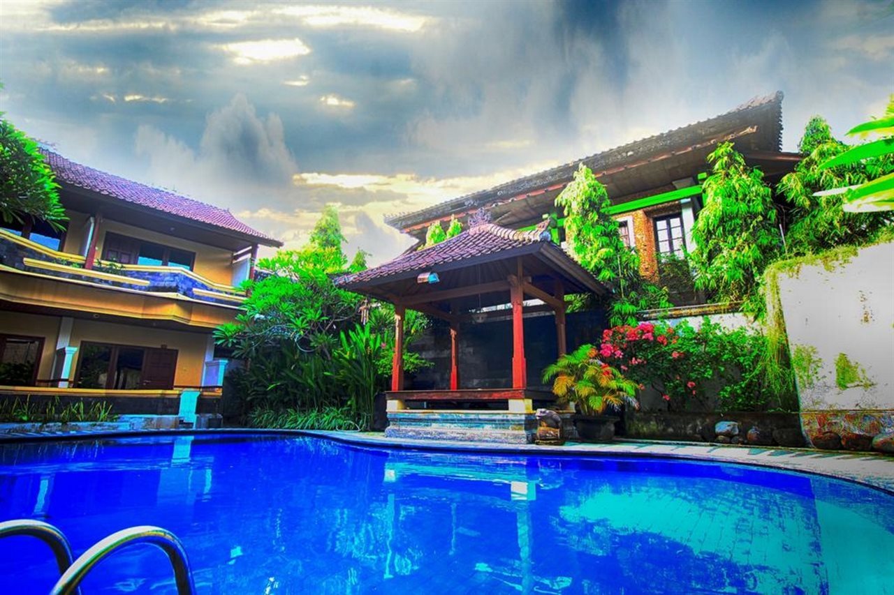 Paradiso Beach Inn