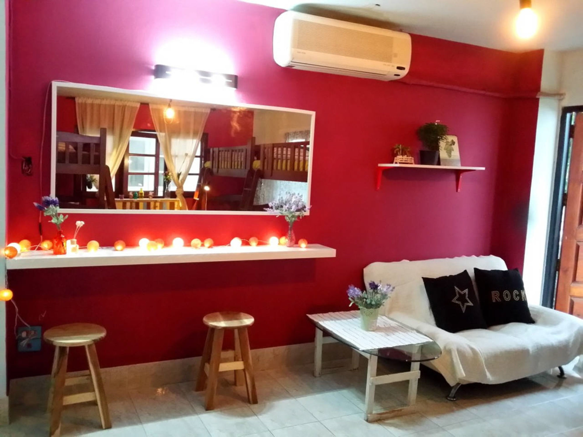 Thonglo 7 Hostels