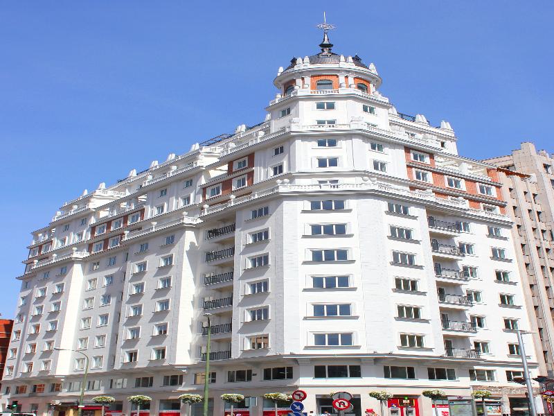 Dear Hotel
