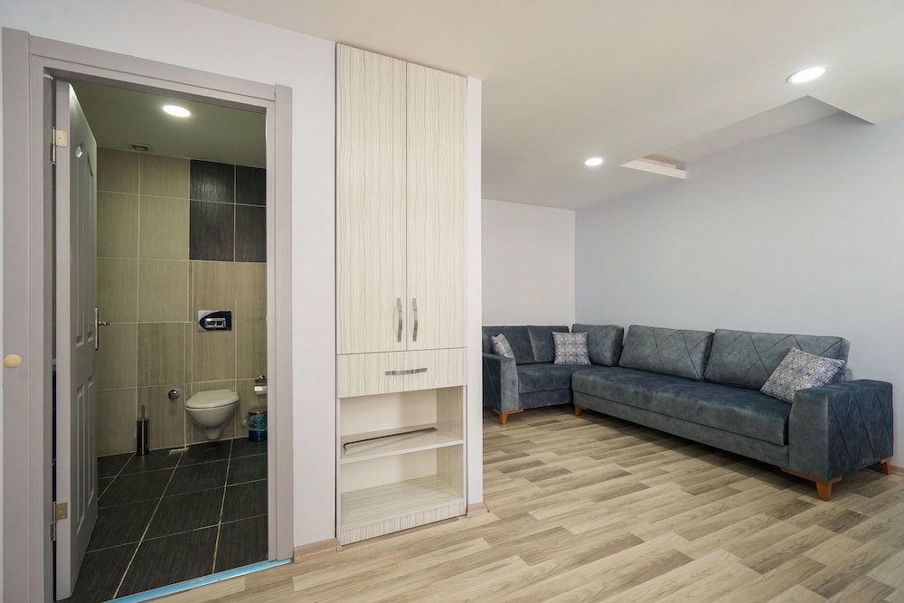 Element Pera Residence