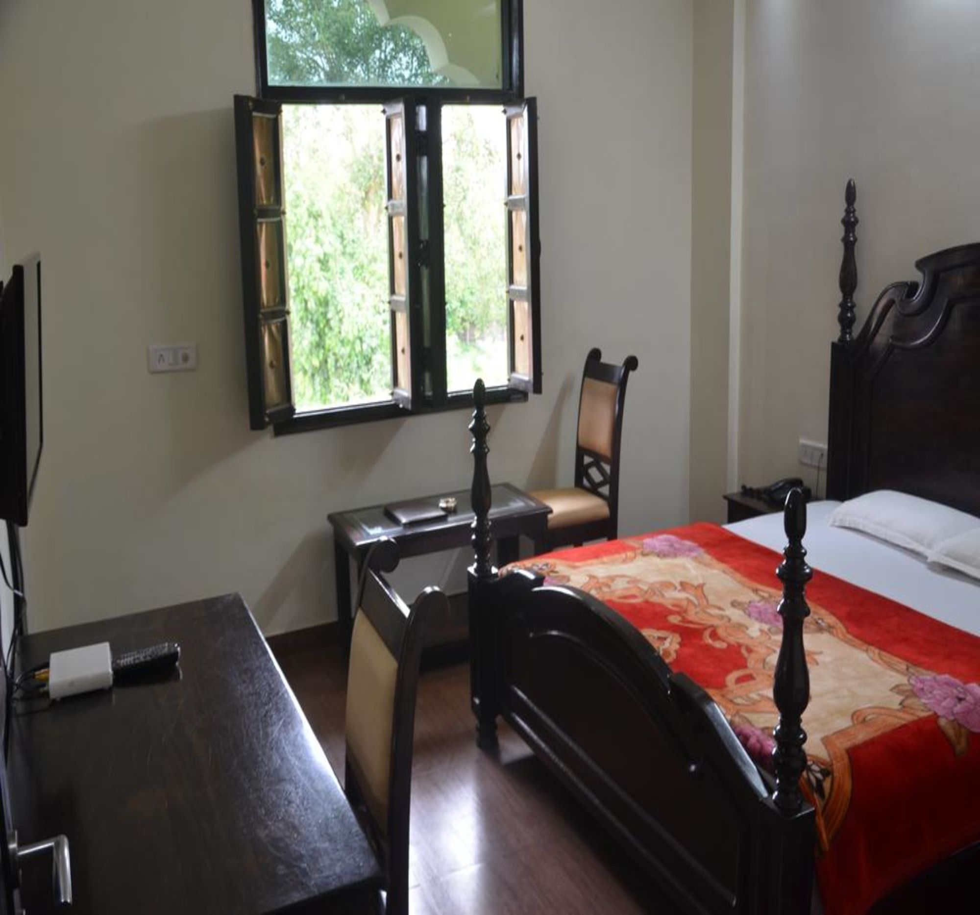 Hotel Apano Rajasthan & Holiday Resort