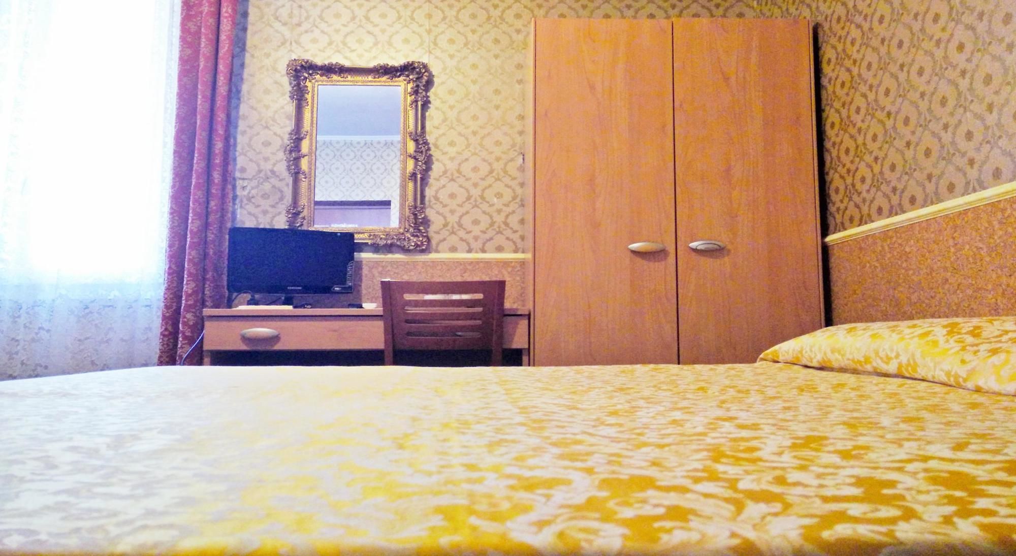 Cristina Rooms