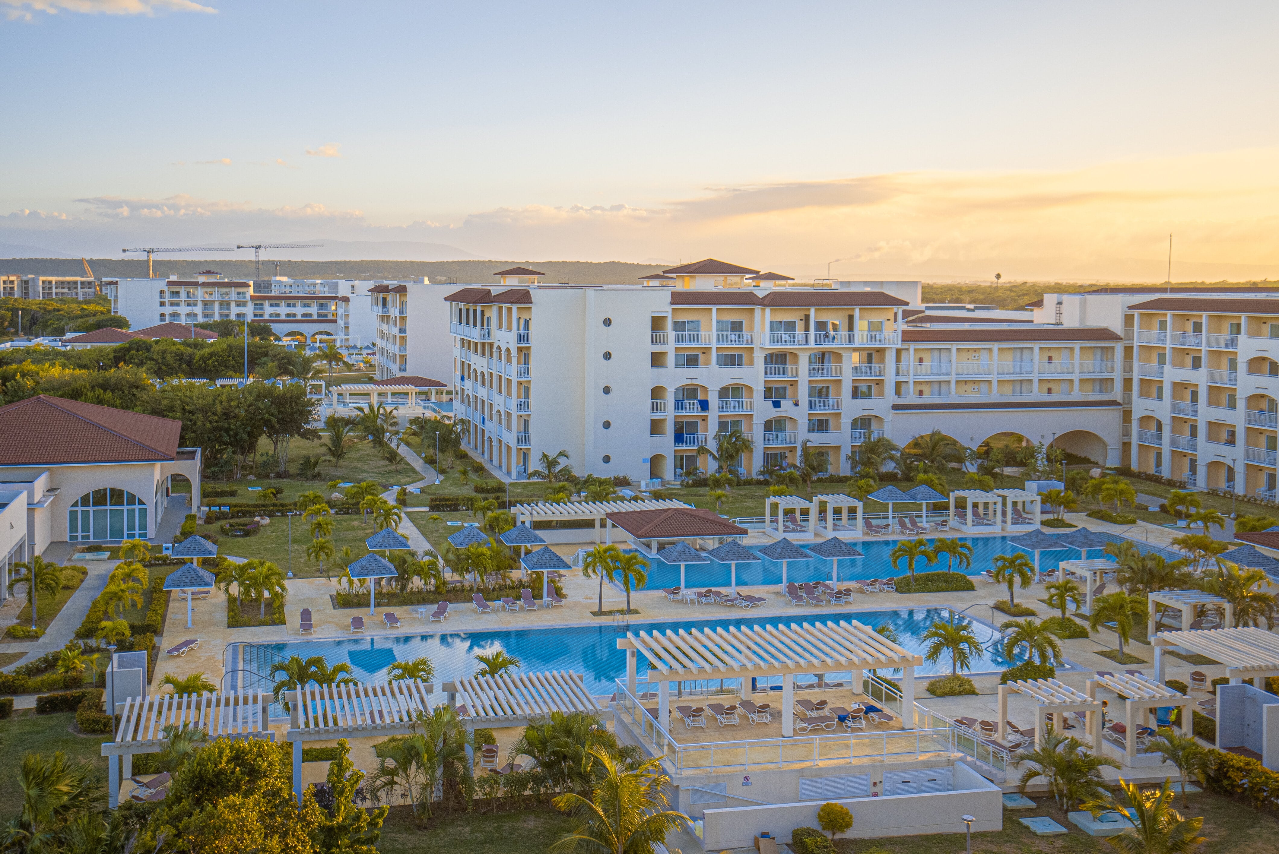 Sanctuary Grand Memories HOLGUIN