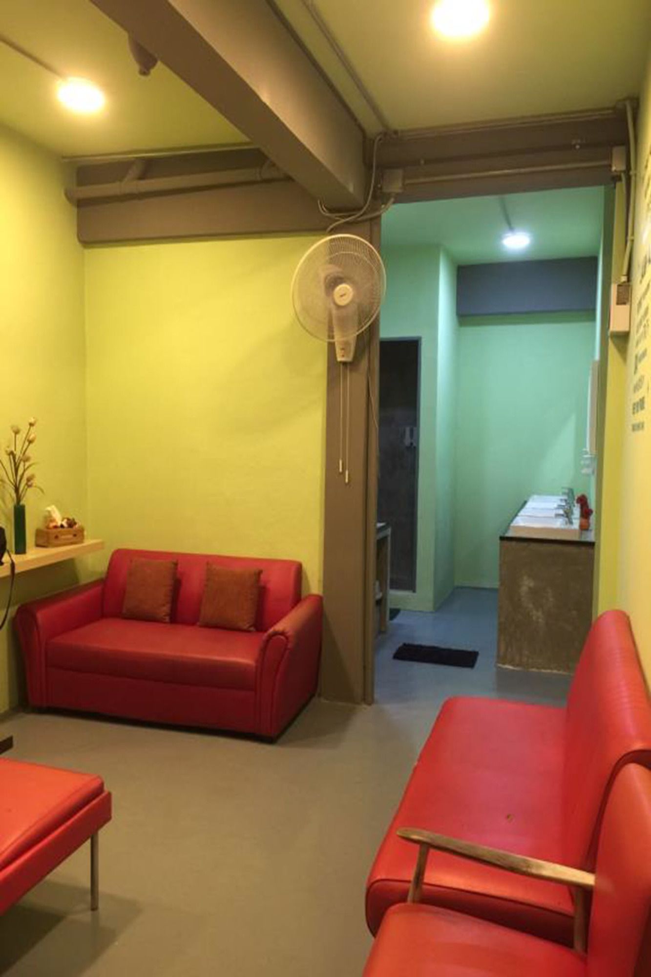 Samsen 8 Hostel