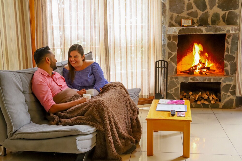 Los Pinos - Cabañas y Jardines