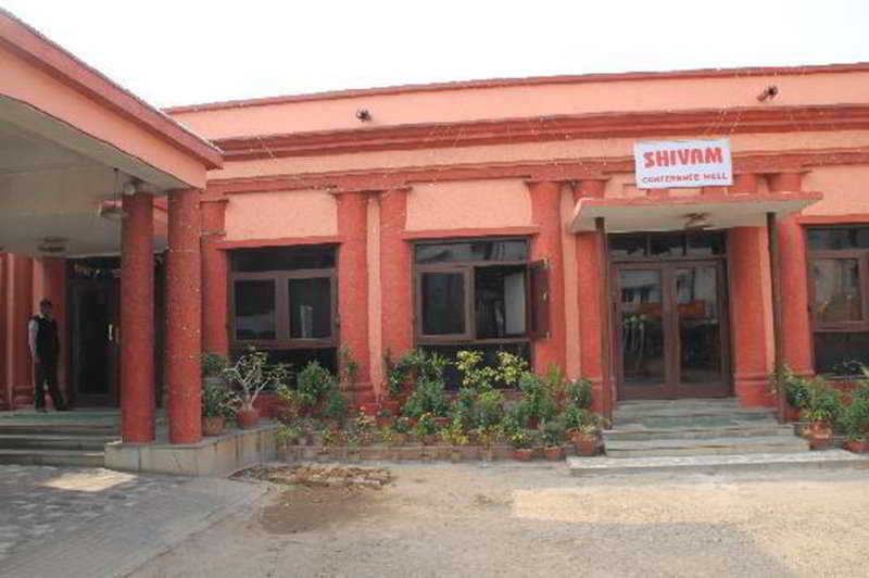 Pallavi International