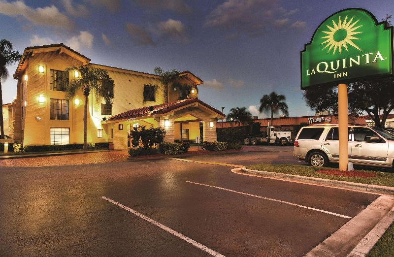La Quinta Inn by Wyndham Miami Airport North
