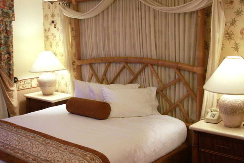 Parkway International Resort