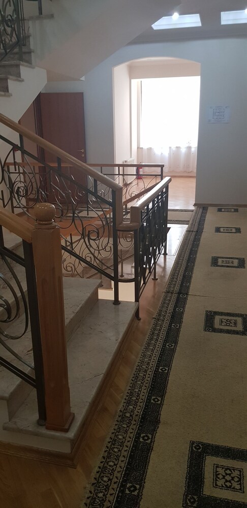 Garden Villa Hotel