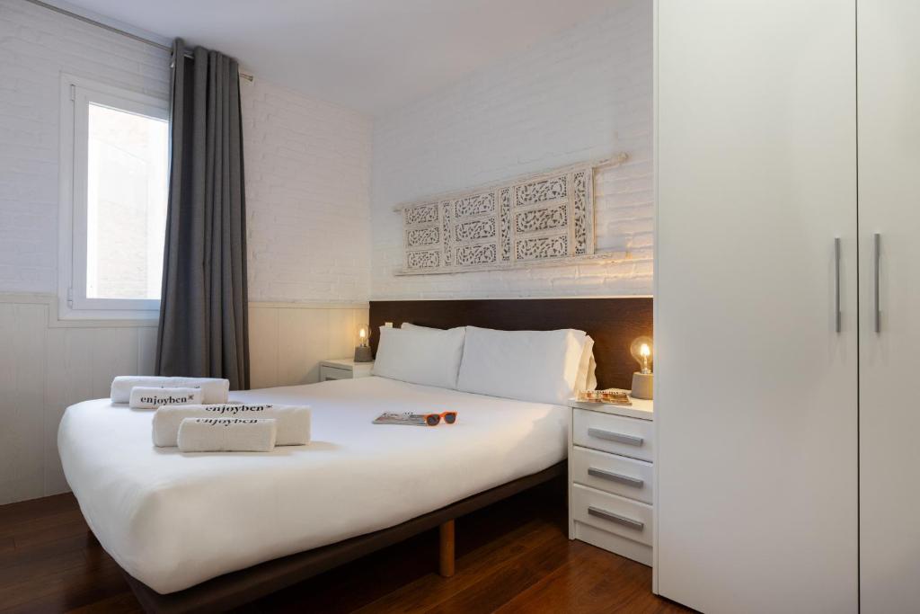 Enjoybcn Gaudi Apartments